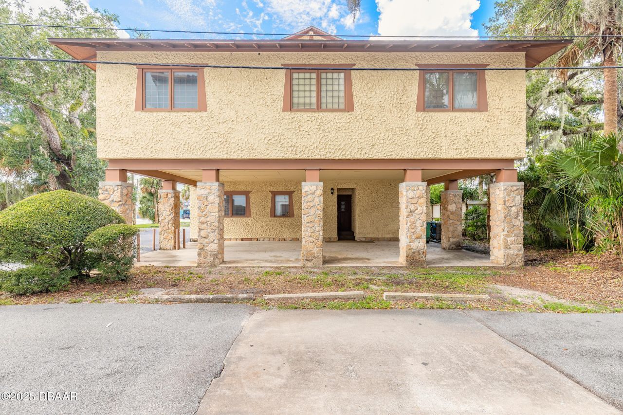 205 Magnolia Street, New Smyrna Beach, FL 32168 Photo