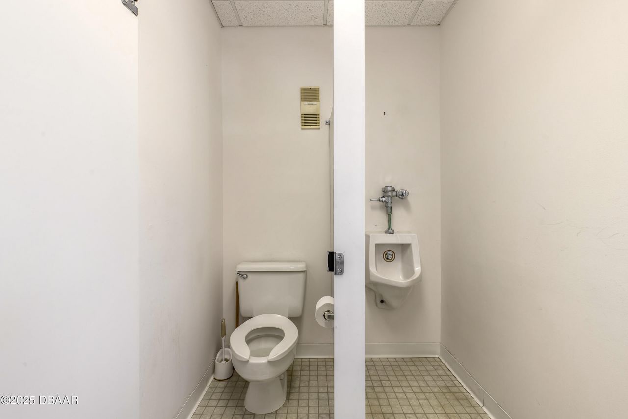 205 Magnolia Street, New Smyrna Beach, FL 32168 Photo