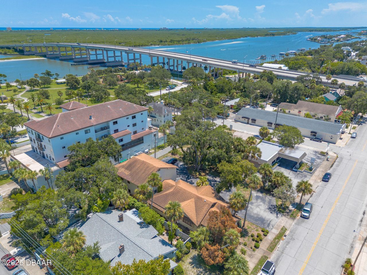 205 Magnolia Street, New Smyrna Beach, FL 32168 Photo