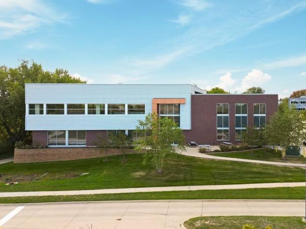 2598 University Parkway, Coralville, IA 52241