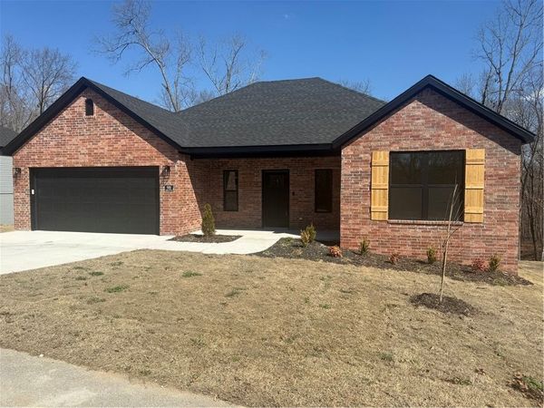 98 Selkirk Drive, Bella Vista, AR 72715