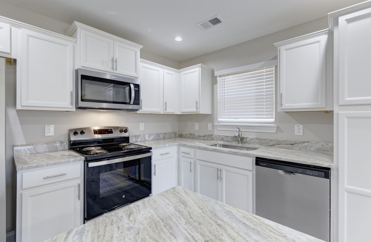 911 N Lemacks Street Photo 24