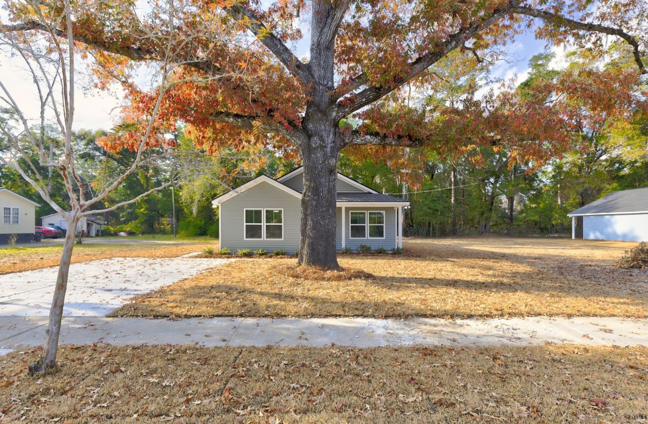 911 N Lemacks Street Photo 8