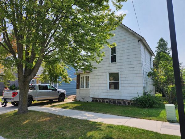 46 Bridge Street, Petoskey, MI 49770