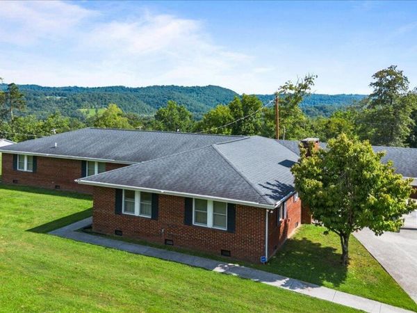 147 Meredith Rd, LaFollette, TN 37766