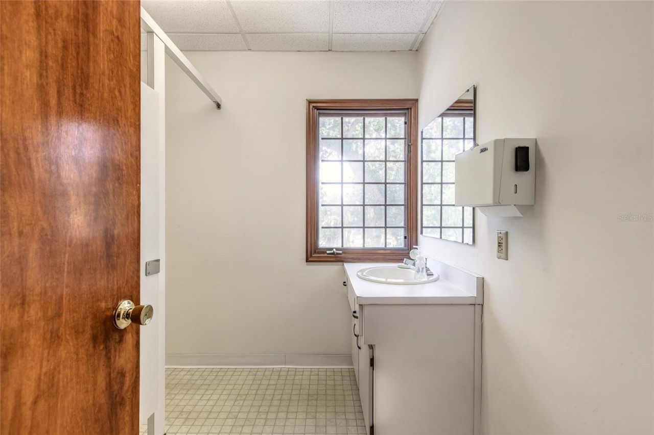 205 Magnolia Street, New Smyrna Beach, FL 32168 Photo