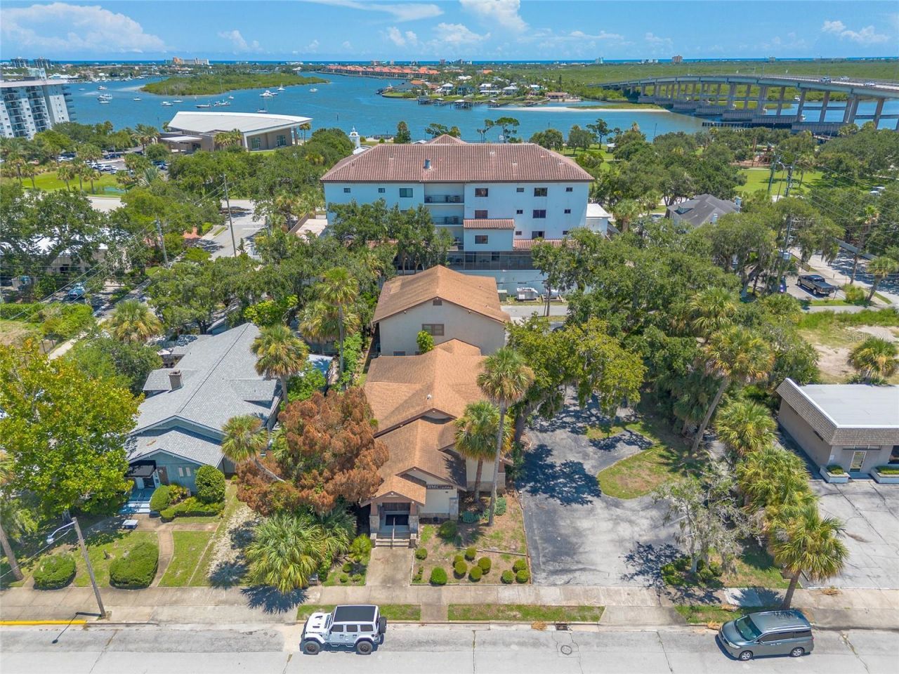 205 Magnolia Street, New Smyrna Beach, FL 32168 Photo