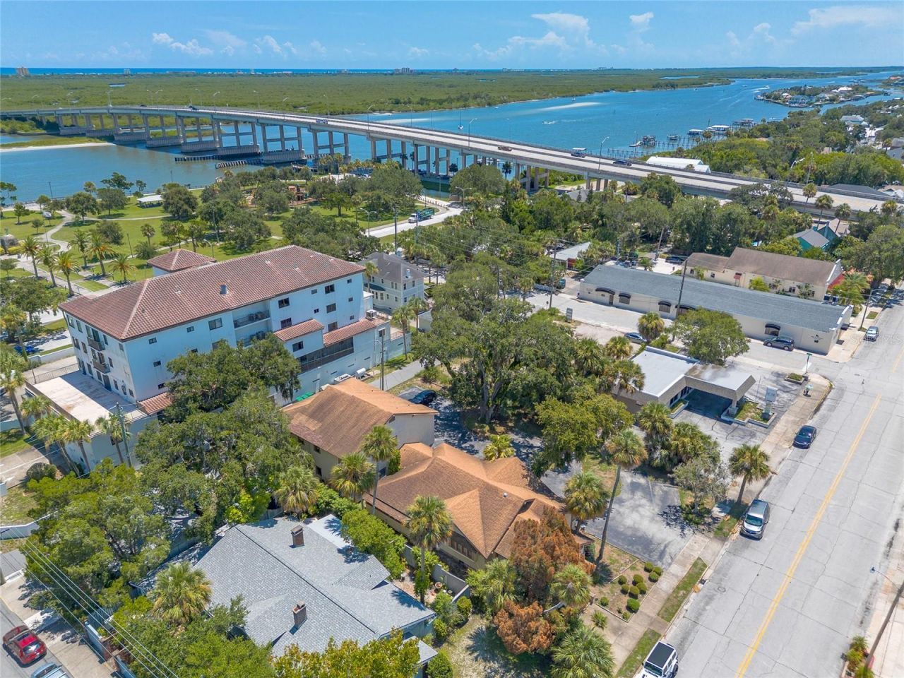 205 Magnolia Street, New Smyrna Beach, FL 32168 Photo