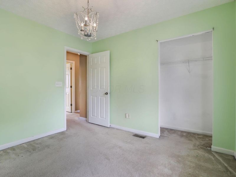 5882 Abernathy Lane, Unit 5882F, Columbus, OH 43232 Photo 22