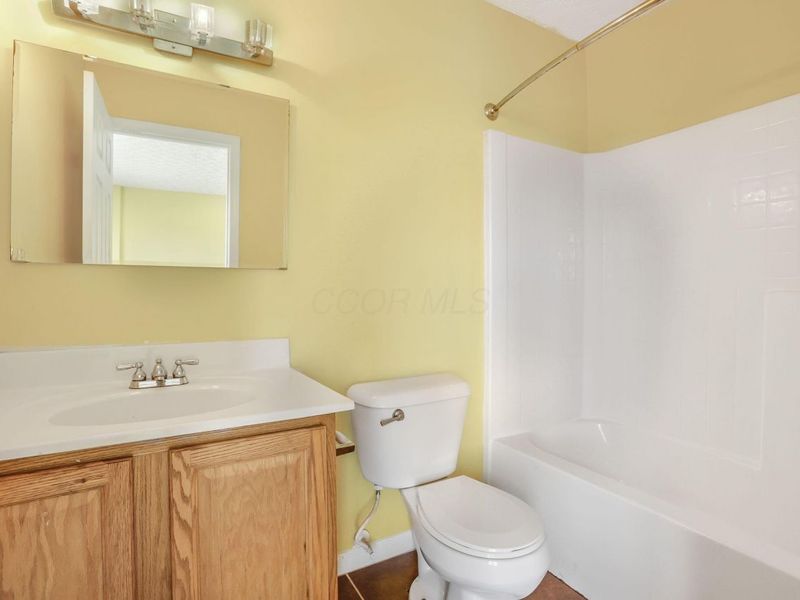 5882 Abernathy Lane, Unit 5882F, Columbus, OH 43232 Photo 26