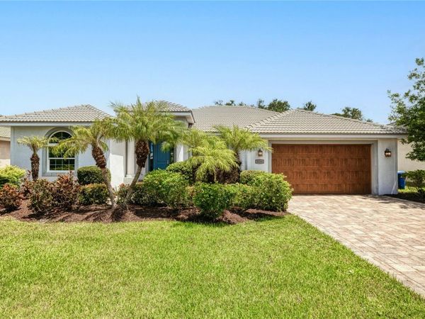 1180 ORANGE AVENUE, NOKOMIS, FL 34275