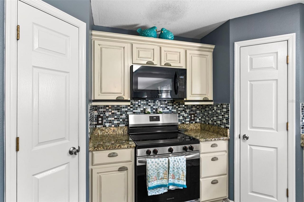 132 Vista View Avenue, Eagle Lake, FL 33839 Photo