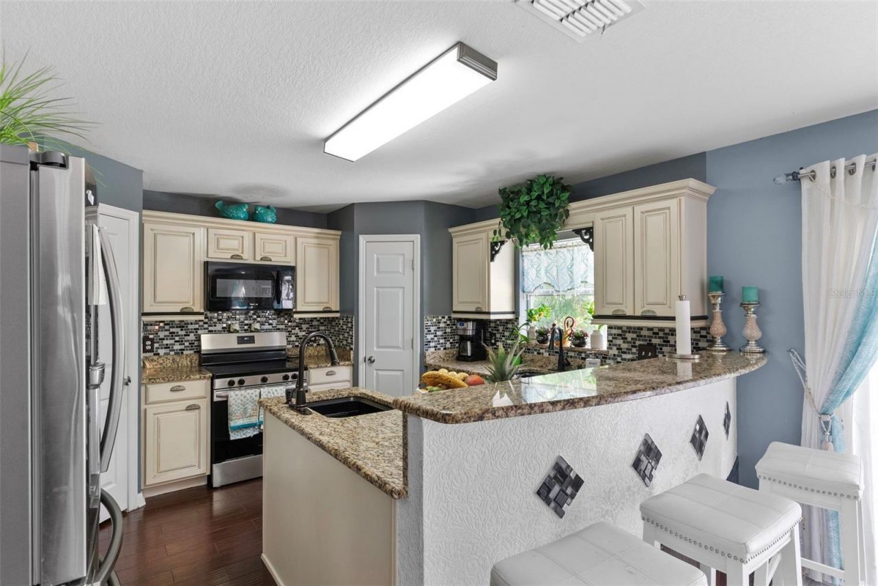 132 Vista View Avenue, Eagle Lake, FL 33839 Photo