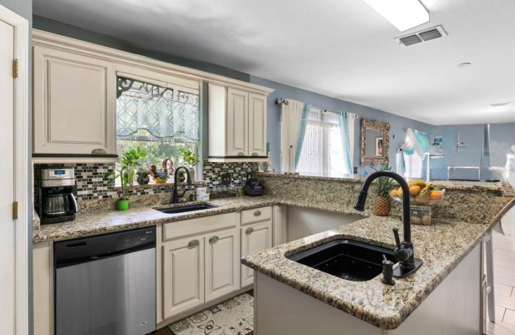 132 Vista View Avenue, Eagle Lake, FL 33839 Photo