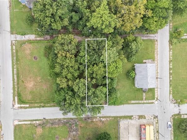 3111 E 19th Street, Kansas City, MO 64127