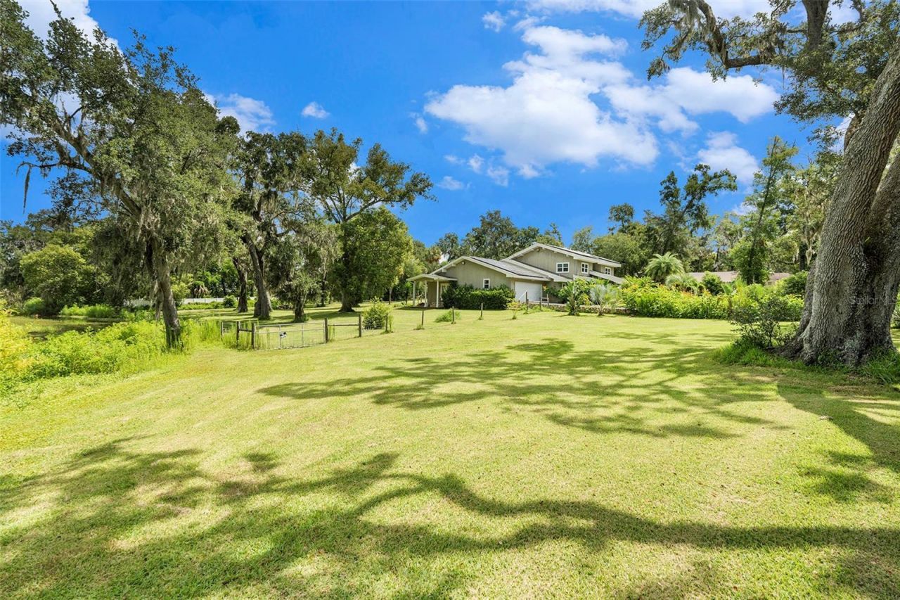 39127 Pretty Pond Road, Zephyrhills, FL 33540 Photo