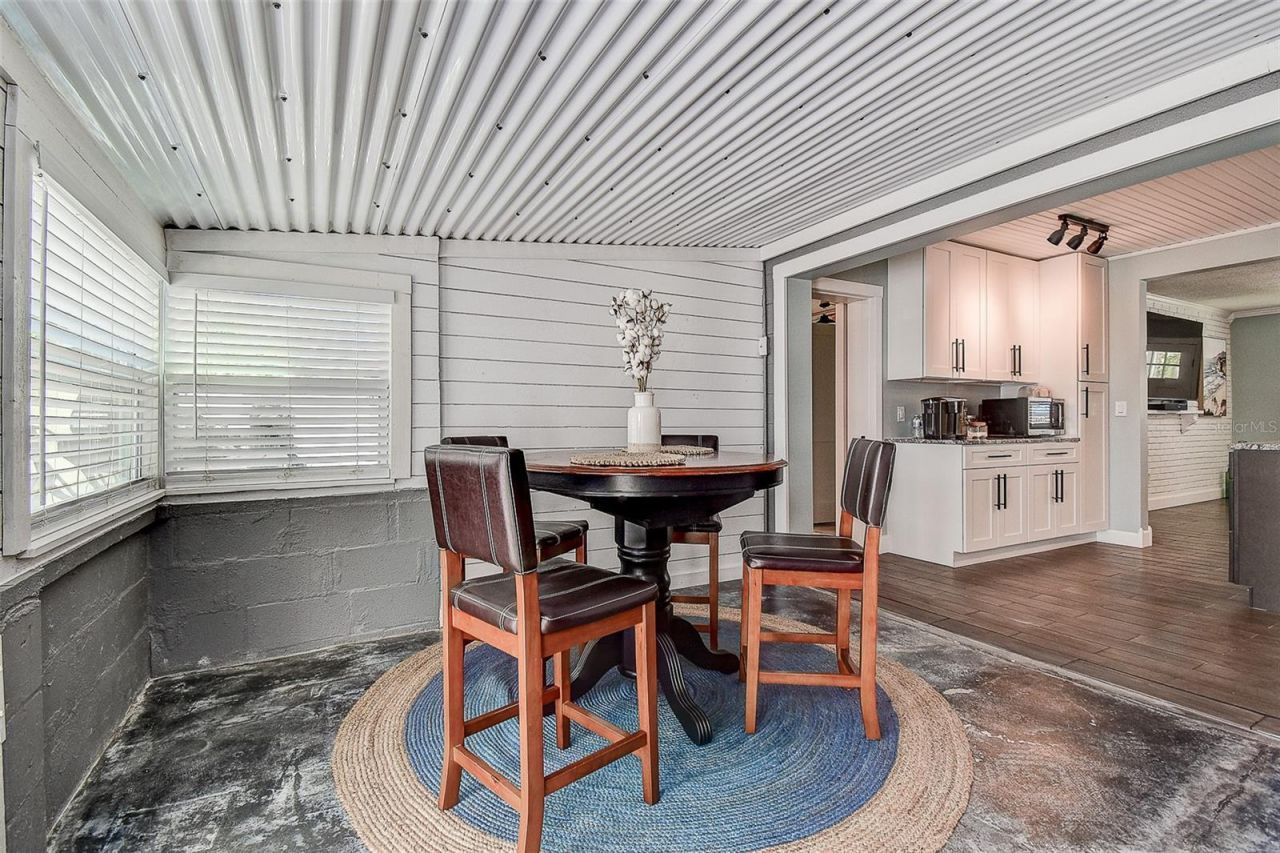725 Sunset Cove, Madeira Beach, FL 33708 Photo