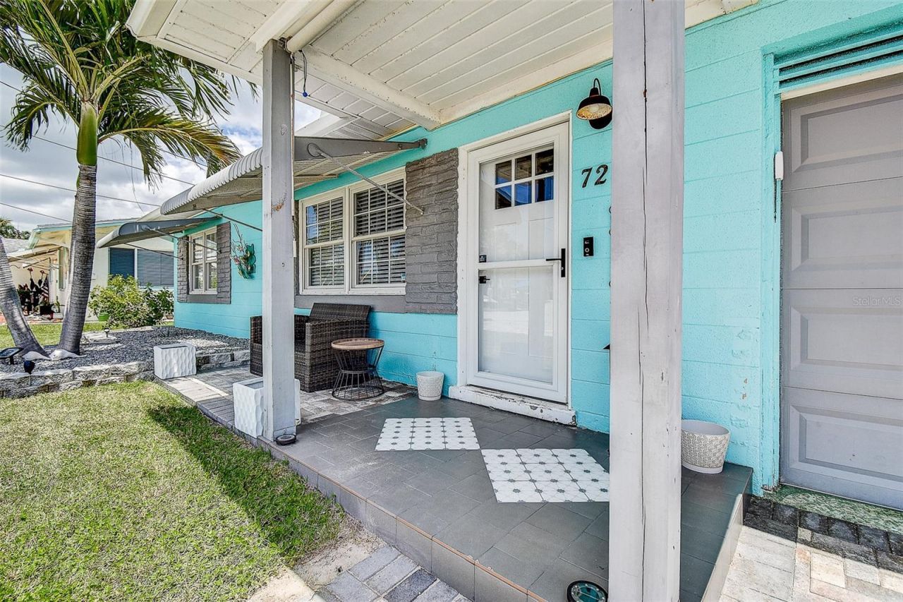 725 Sunset Cove, Madeira Beach, FL 33708 Photo