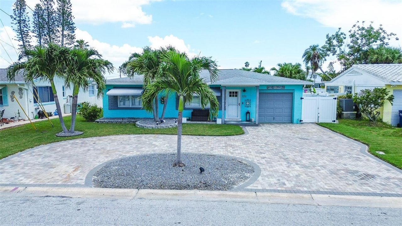 725 Sunset Cove, Madeira Beach, FL 33708 Photo