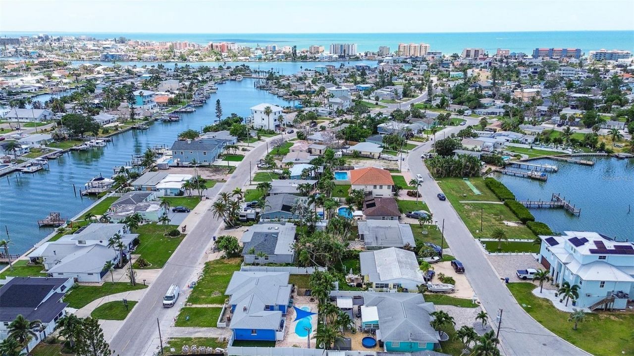 725 Sunset Cove, Madeira Beach, FL 33708 Photo