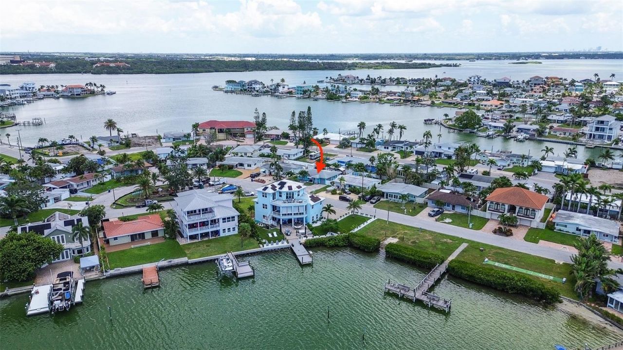 725 Sunset Cove, Madeira Beach, FL 33708 Photo