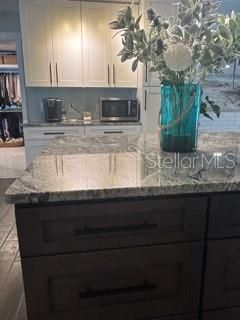 725 Sunset Cove, Madeira Beach, FL 33708 Photo