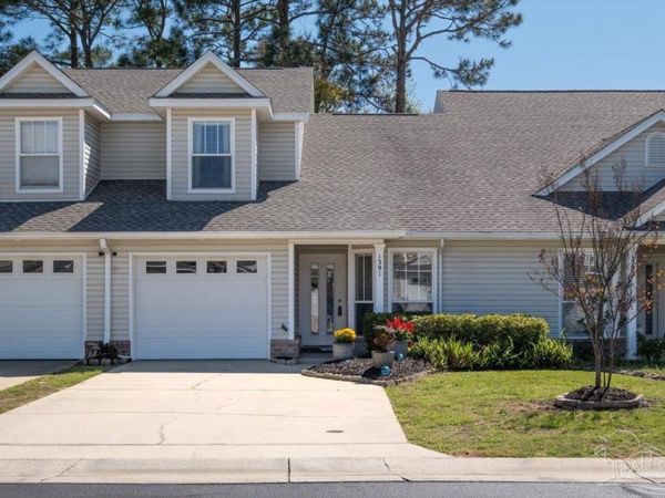 1391 Tiger Lake Dr, Gulf Breeze, FL 32563