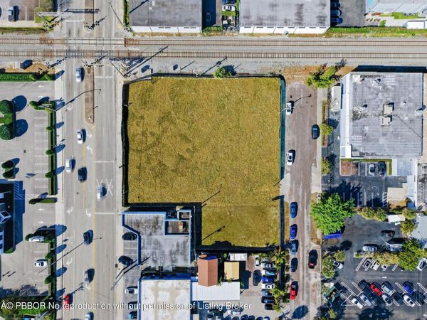 428 Avon Road, West Palm Beach, FL 33401