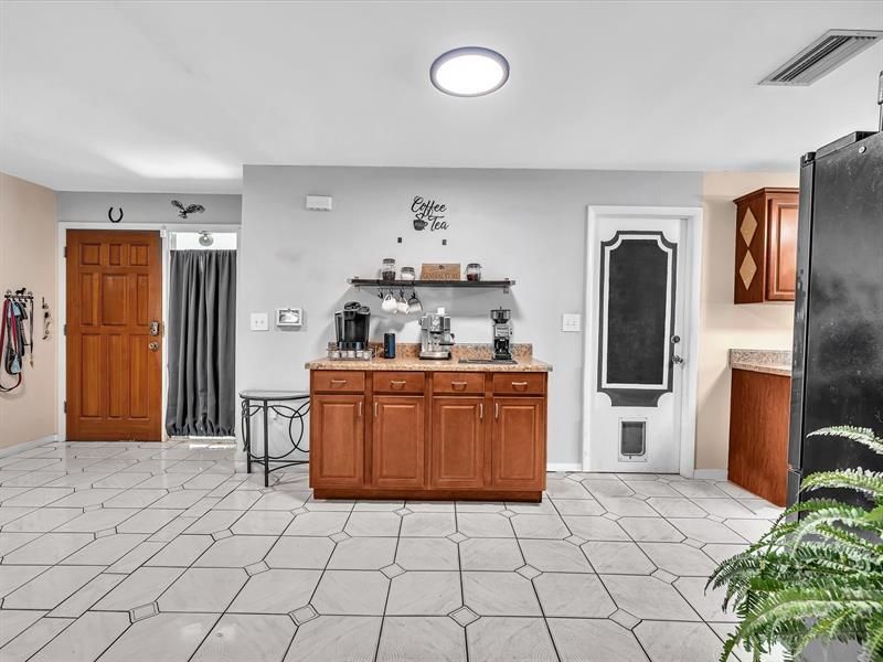 4201 NW 73rd Avenue, Lauderhill, FL 33319 Photo