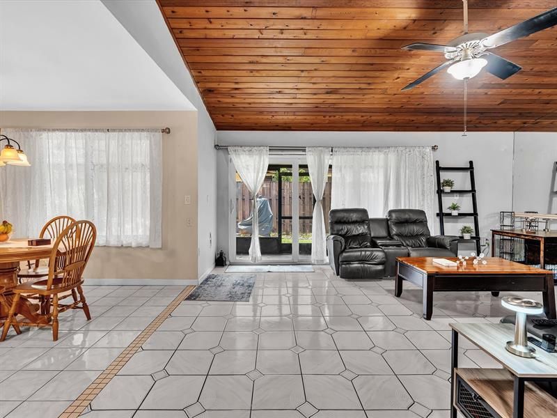 4201 NW 73rd Avenue, Lauderhill, FL 33319 Photo