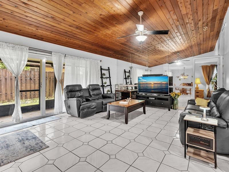4201 NW 73rd Avenue, Lauderhill, FL 33319 Photo