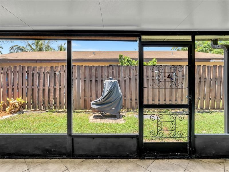 4201 NW 73rd Avenue, Lauderhill, FL 33319 Photo