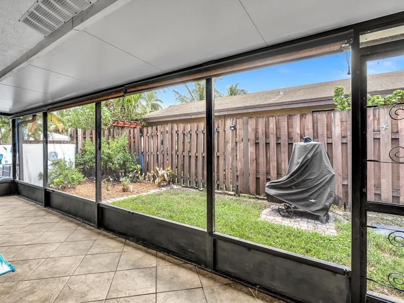 4201 NW 73rd Avenue, Lauderhill, FL 33319 Photo