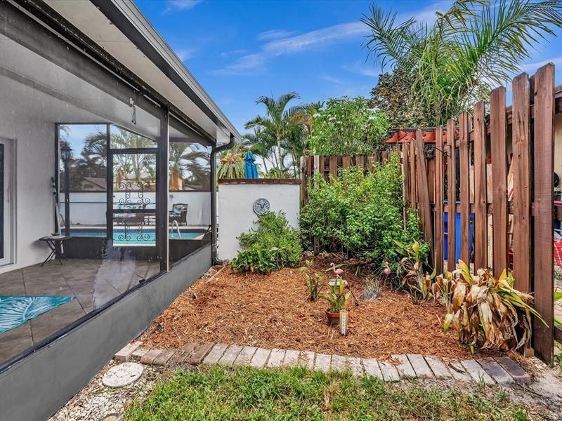4201 NW 73rd Avenue, Lauderhill, FL 33319 Photo