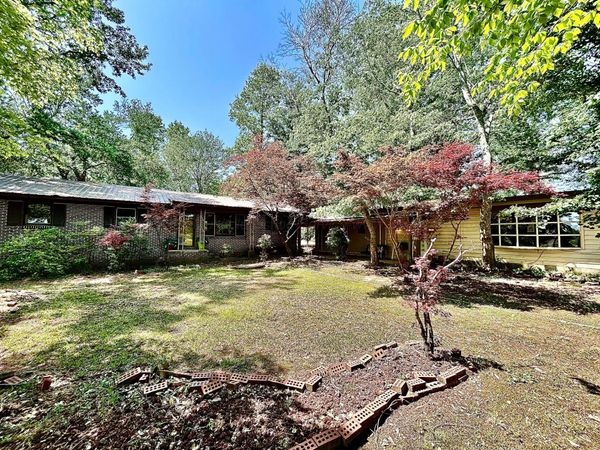 535 NW 25TH St, Fayette, AL 35555