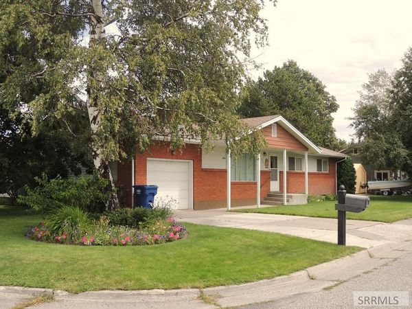 595 Bechler Drive, ST ANTHONY, ID 83445