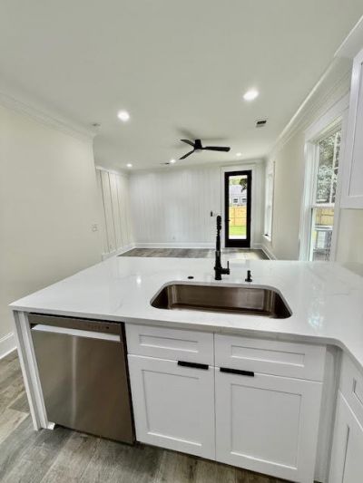 2005 Bolton Street Photo 10