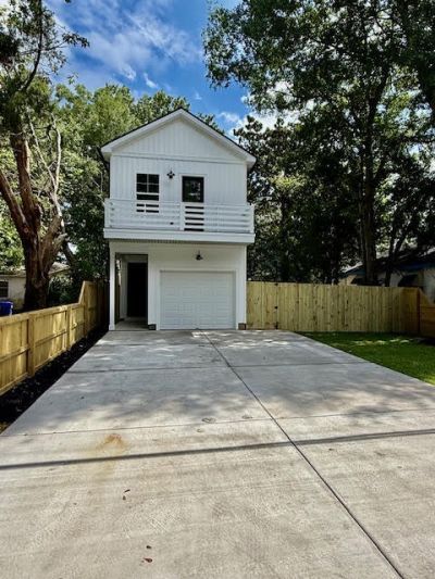 2005 Bolton Street Photo 29