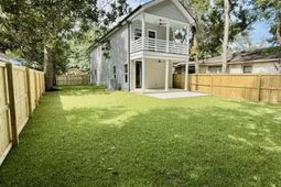 2005 Bolton Street photo 4