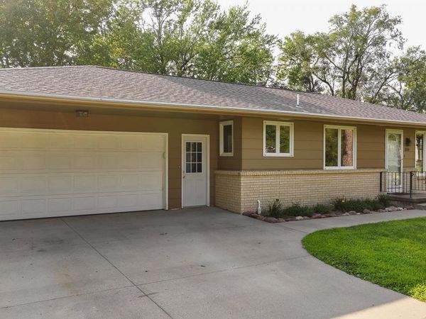 320 S. Western St., Stuart, IA 50250