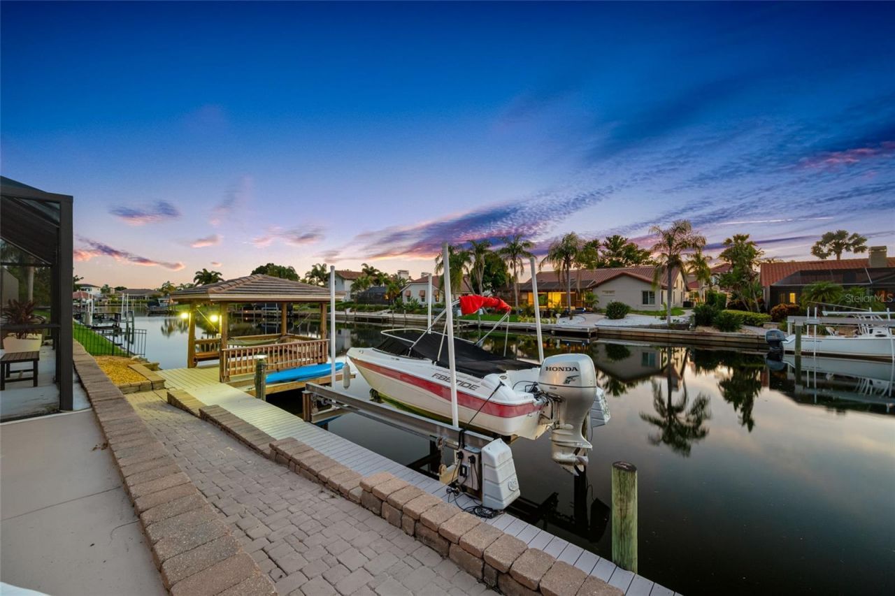 4826 Longwater Way, Tampa, FL 33615 Photo