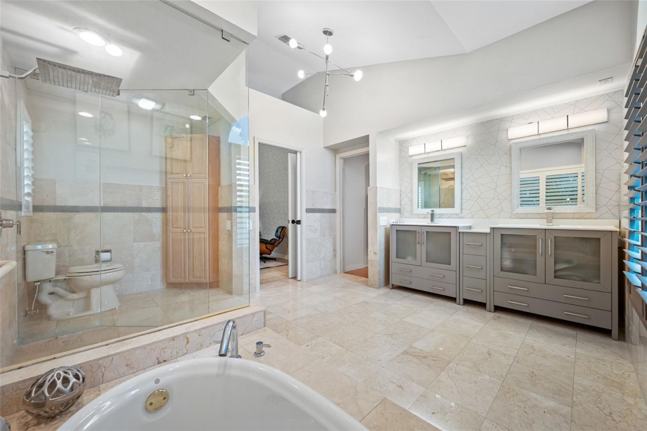 4826 Longwater Way, Tampa, FL 33615 Photo