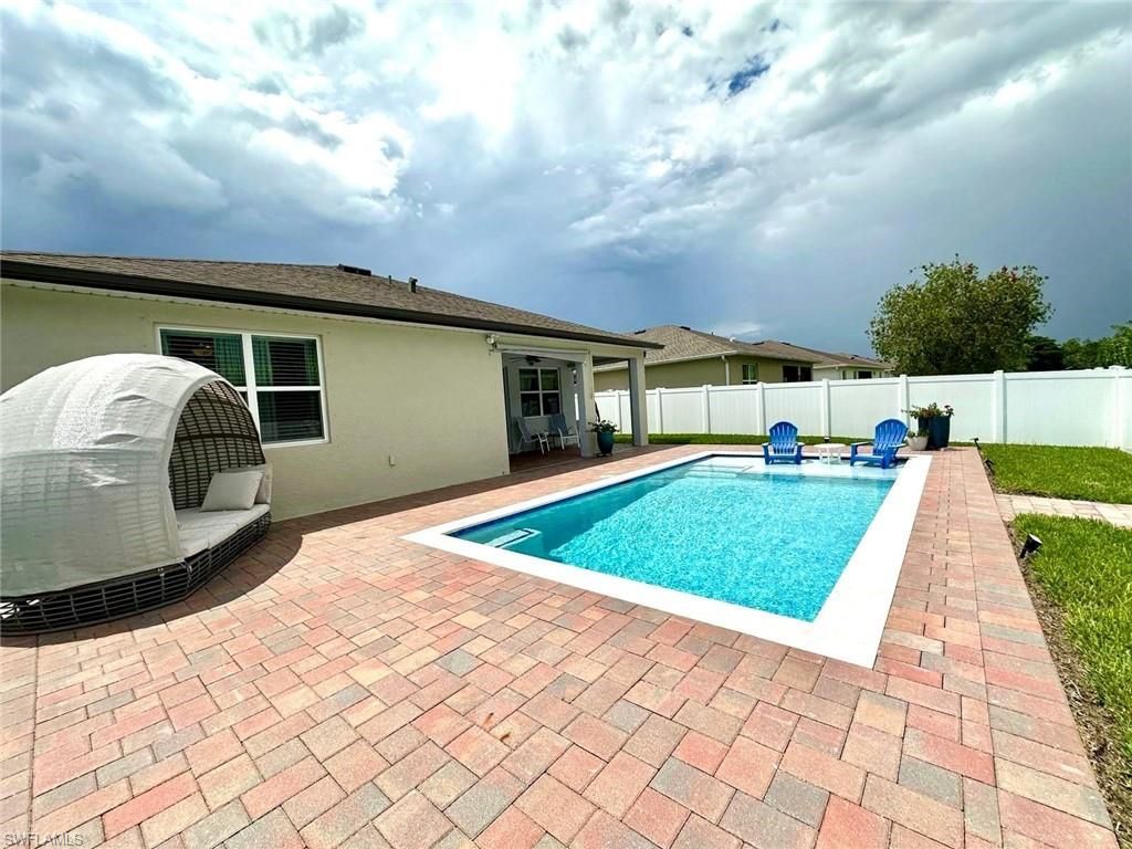 3193 Amadora Cir, Cape Coral, FL 33909 Photo