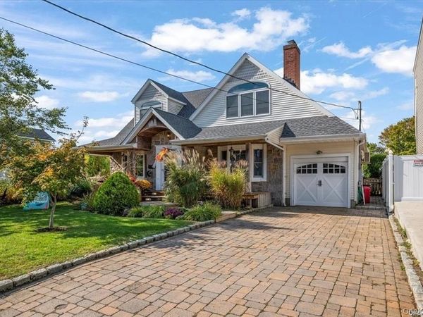 3442 Colony Drive, Baldwin Harbor, NY 11510