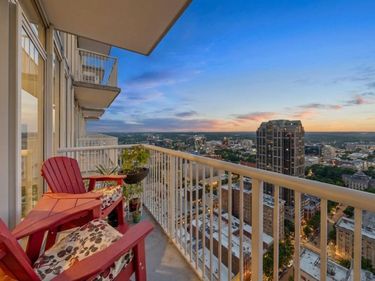 301 Fayetteville Street, Unit 3104, Raleigh, NC 27601