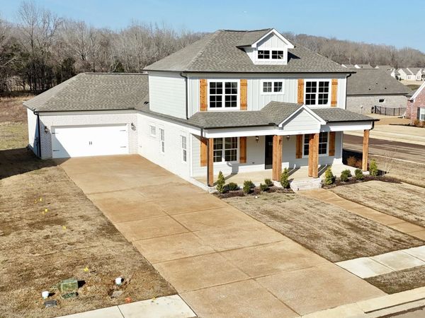 1335 Creekside Lane, Hernando, MS 38632