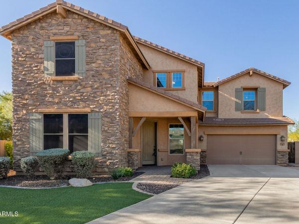 3760 W LAPENNA Drive, New River, AZ 85087