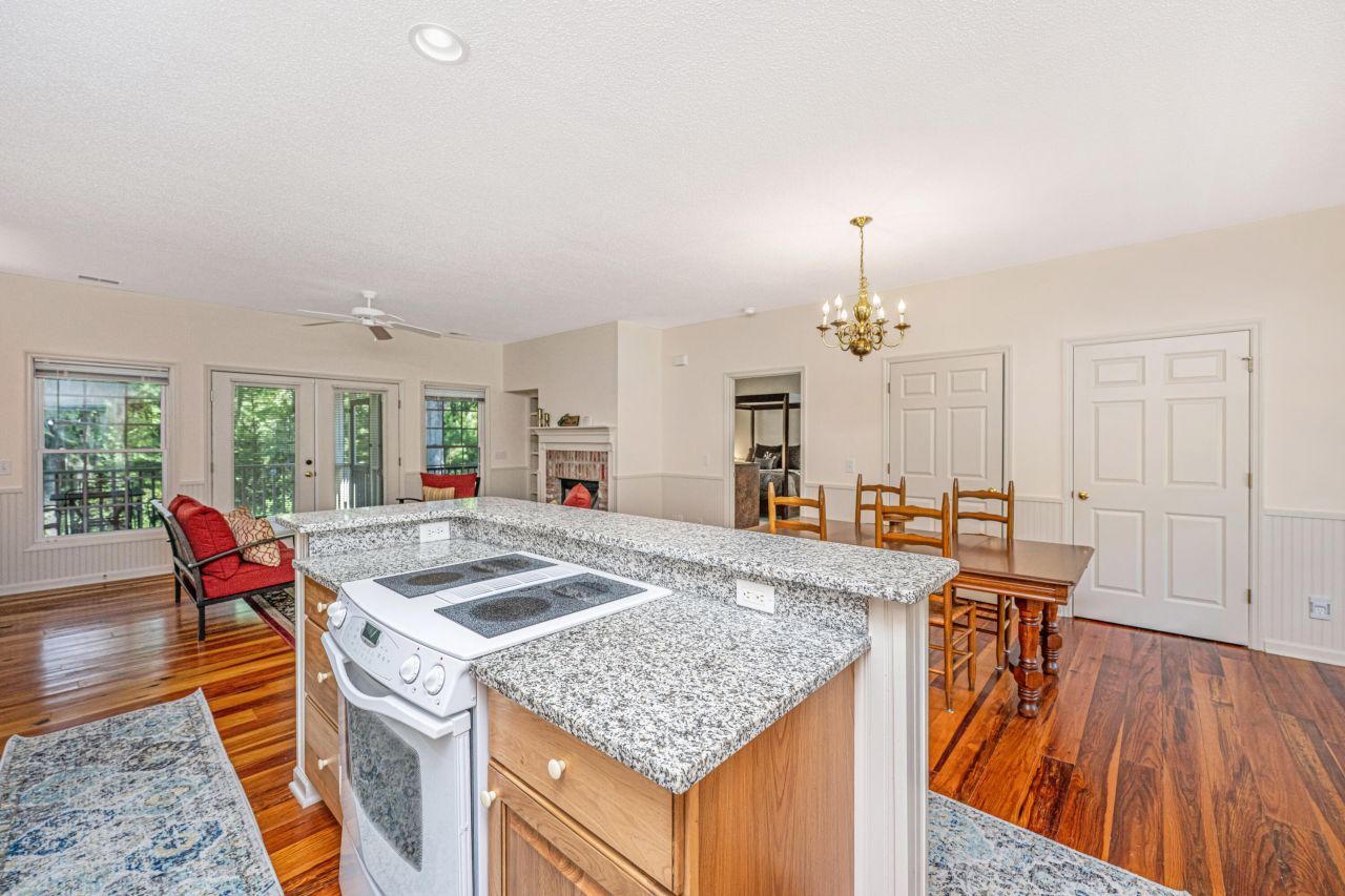 676 Public Lndg Lane Photo 101