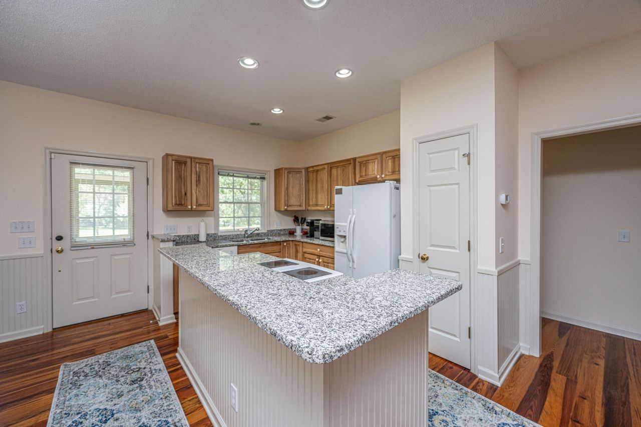 676 Public Lndg Lane Photo 103