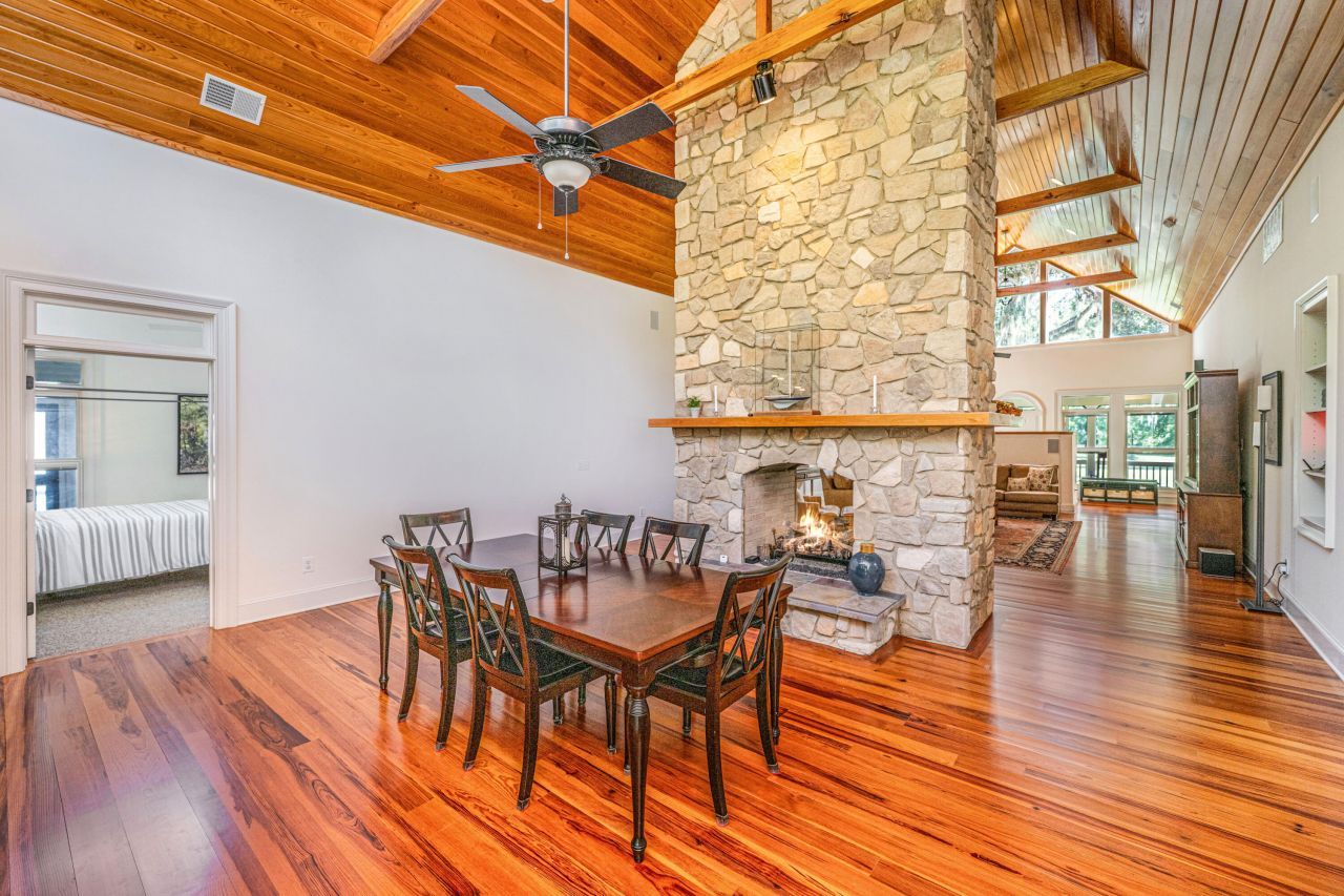 676 Public Lndg Lane Photo 14